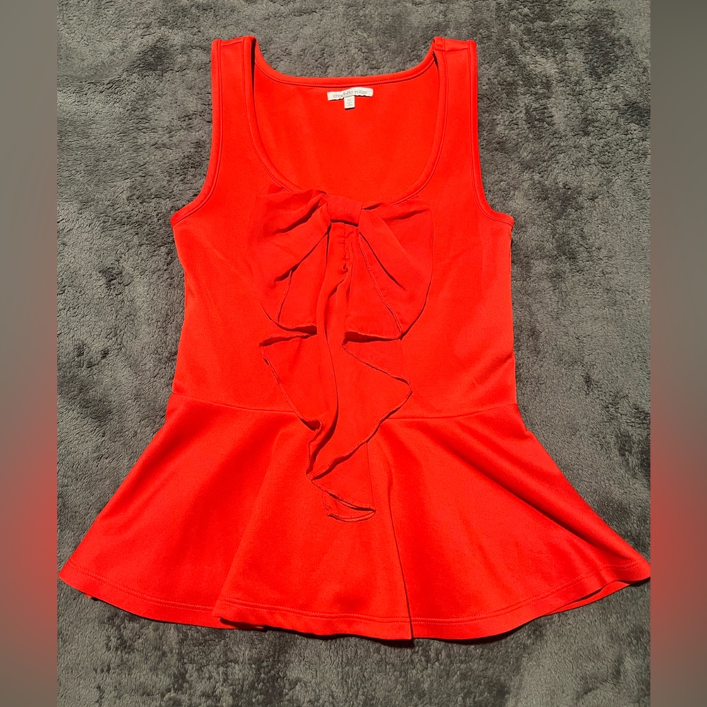 Charlotte Russe plum top in red with large bow in medium